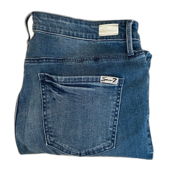 Seven7 Women’s Size 14 Mid Rise Ankle Boot Jeans Blue Stretch Denim Grommet Hem - Picture 3 of 11